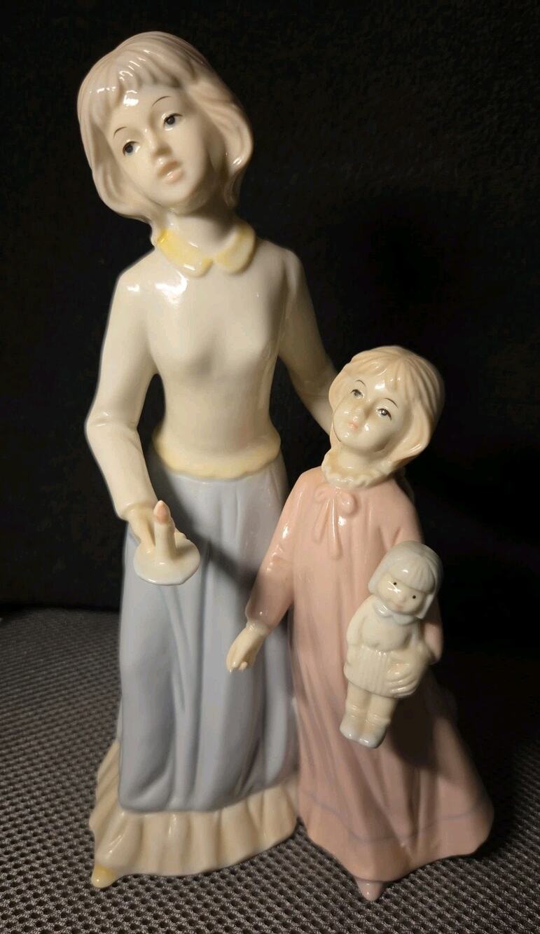 vintage Arnart Conte porcelain figurine titled "Young Mother With Daughter".